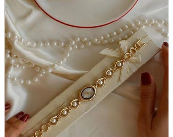 Elegant Pearl Gold Watch, Oval Metal Women's Watch, Vintage Style Chic Watch, Minimalist Pearl Bracelet Watch, Gift for Her