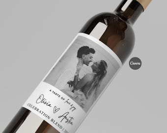 Plantilla de etiqueta de vino con foto editable: regalo personalizado para parejas, cumpleaños, aniversarios y bodas. Botellas de vino, prosecco y champán.