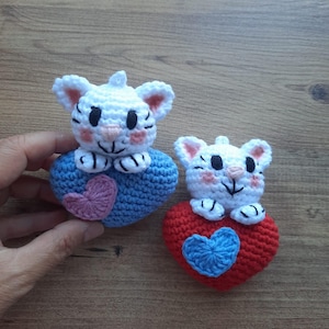 Adorable Crochet Cat Keychain PDF Pattern – Beginner Amigurumi Tutorial, Cute Cat Key Chain DIY Plushie Gift Idea, Instant Digital Download