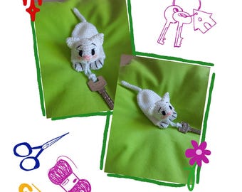 Kitty-Schlüsselabdeckung Muster: Amigurumi Katze Schlüsselanhänger PDF-Anleitung