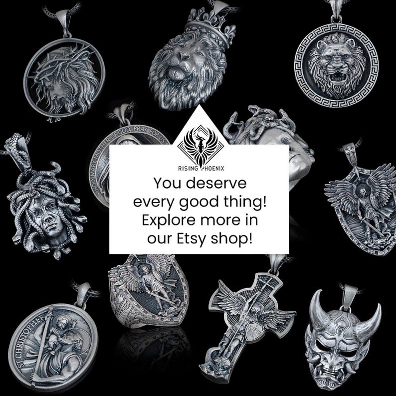 Puede incluir: Una colecci&oacute;n de colgantes plateados con varios dise&ntilde;os, incluyendo un le&oacute;n, Medusa, una cruz con alas de &aacute;ngel y una m&aacute;scara de demonio. La imagen incluye el texto: "You deserve every good thing! Explore more in our Etsy shop!"