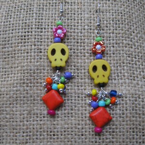 Day of the Dead/Dia de los Muertos/Sugar Skull Dangle Earrings