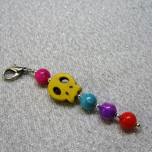 Day of the Dead/Dia de los Muertos Skull Zipper Pull