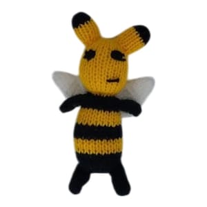 Juguete Amigurumi de abeja de ganchillo hecho a mano
