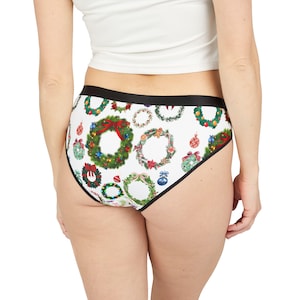 Festive Christmas Wreaths Underwear, Women&#39;s Holiday Briefs, Cute Panties, Seasonal Lingerie, Gift Idea for Her, Christmas Wreath Design