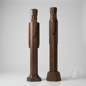 Minimalistisk Nötknäpparfigur i trä | Skulptur i naturlig valnöt eller bok (13-18 cm)