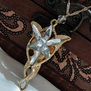 Pingente de princesa de conto de fadas com corrente, presente para joias de amantes da rainha, colar de elfo, colar de estrela de elfo dourado