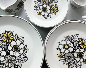 Vintage Noritake Progression Dishes Set Tressa Pattern Black