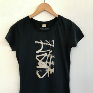 Women&#39;s Short Sleeve T/Bamboo Clothing/Organic Cotton/Organic Bamboo/Caligraffiti/Black tshirt/Maude Andrade/Oganic fiber t shirts for women