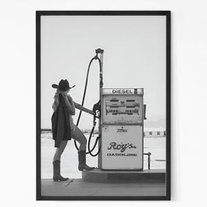 Vintage Cowgirl Print, Cowgirl in Bathroom, Wild West Photo, Black and White, Fashion Wall Art, Cowgirl Poster, Retro Western Print.