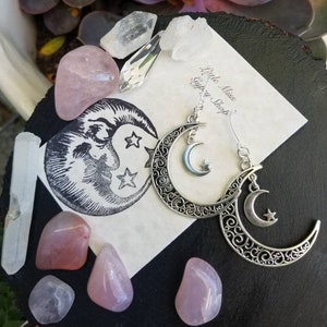 Silver Crescent Moon Earrings, Luna Lunar, Moon Dangle Earrings, Handmade Crystal Earrings, Witchy Hippie, Filigree, Moon and Star Celestial