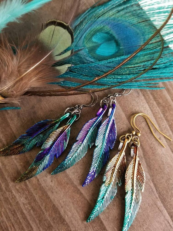 Metallic Iridescent Peacock Dyed Turquoise 50 Feathers Hair Extensions