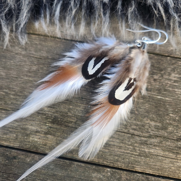 Boucles d'oreilles plumes blanches de 6 po., simple, petite, poule, coq, extension de cheveux grizzly, danseuse, hippie bohème, sorcière, tribal, noyau de fée, mignon