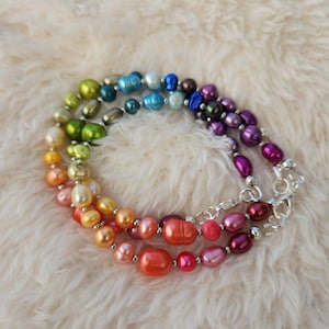 Rainbow Pearl Beaded Bracelet, Mermaid Jewelry, Beach, Colorful Bracelet, Boho Hippie, Ocean Beach, Opal, Hula, Fresh Water Pearls, ROYGBIV