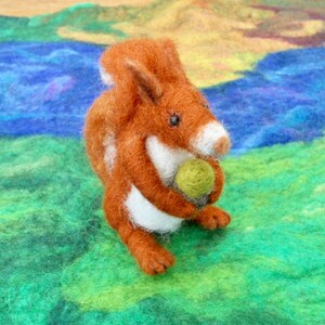 needle felted red squirrel, medium felt animals, play mat squirrel, waldorf, collectible squirrel, pre school, nursery school, kindergarten image 8