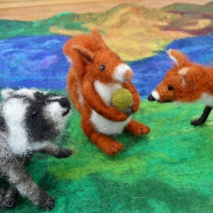 needle felted red squirrel, medium felt animals, play mat squirrel, waldorf, collectible squirrel, pre school, nursery school, kindergarten image 6