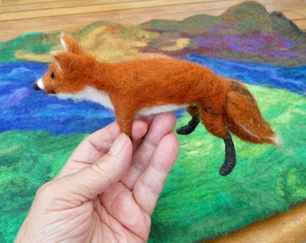 needle felted red fox, medium felt animals, play mat fox,  waldorf, collectible fox, pre school, nursery school, kindergarten