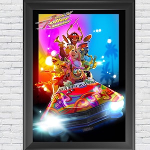 Könnte beinhalten: Gerahmtes Poster mit den Muppets auf einem bunten, psychedelischen Auto. Das Bild hat ein lebendiges Farbschema mit den Worten "Rockin' Roller Coaster" oben. Die Muppets spielen verschiedene Instrumente, darunter Schlagzeug, Gitarren und Keyboards.