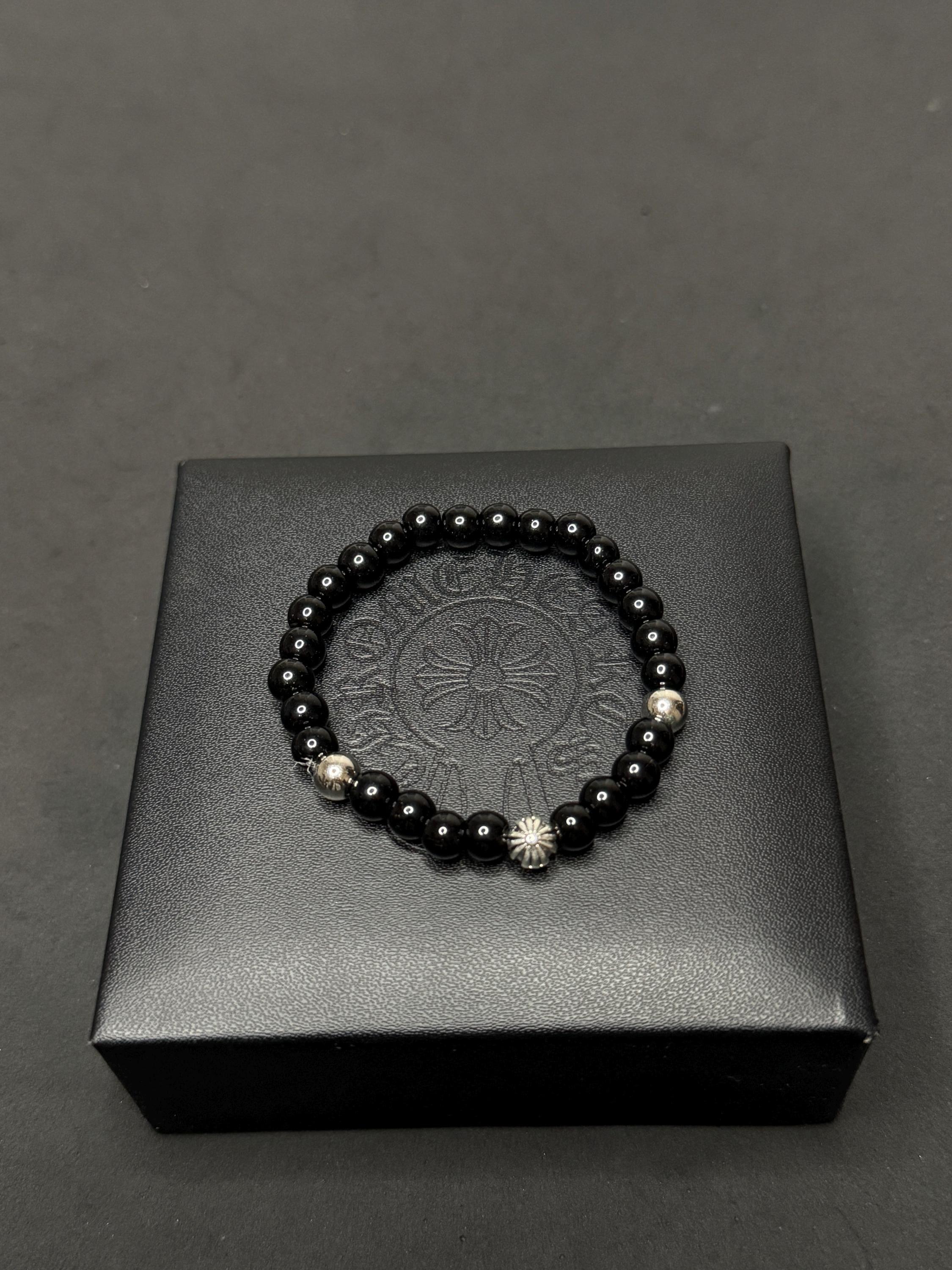 Gucci 18k White Gold Link to Love Cross Charm Bracelet 16cm