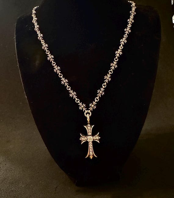 90's civarize cross necklace グランジ　y2k Amazon.com: Sacina Gothic Cross Pendant Necklace, Gothic Emo