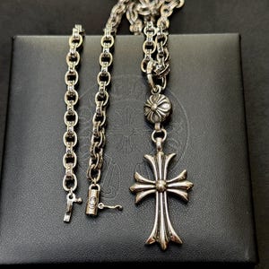 Ch gothic style y2k Kreuz Anhänger gravierte Halskette Chrom .925 Silber Kettenanhänger 61cm für Männer und Frauen unisex a25