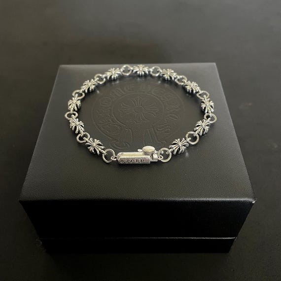 Cyber Y2K Bracelet, Grunge 90s Bracelet, Cute Bow Gothic