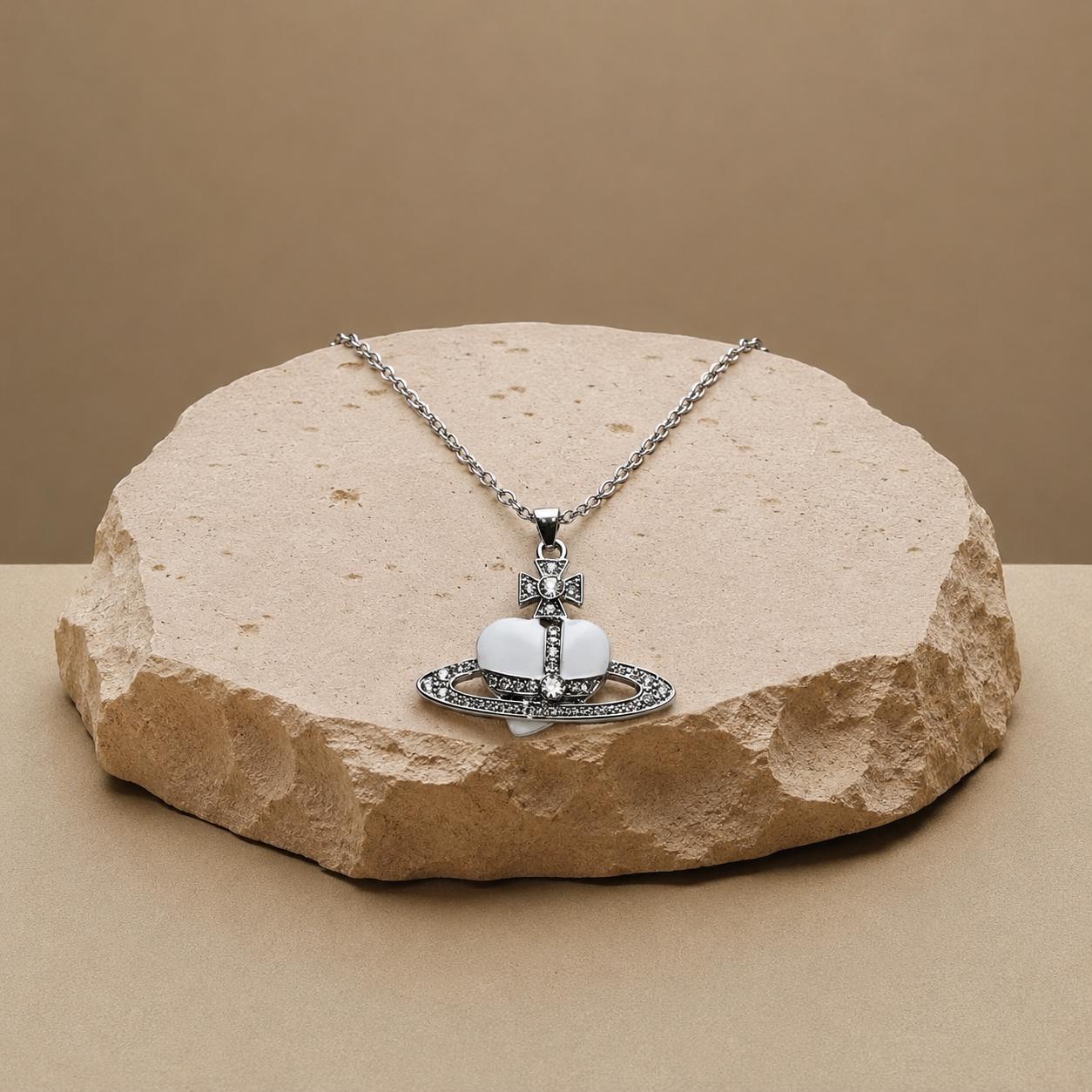 Vivienne westwood nana anime orb necklace - Etsy 日本