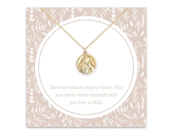 New Baby and Mom Necklace Gift, Baby Shower Gift for Mama to Be, Mother Holding Baby Pendant, Mother's Love Necklace, Mother's Day Jewelry