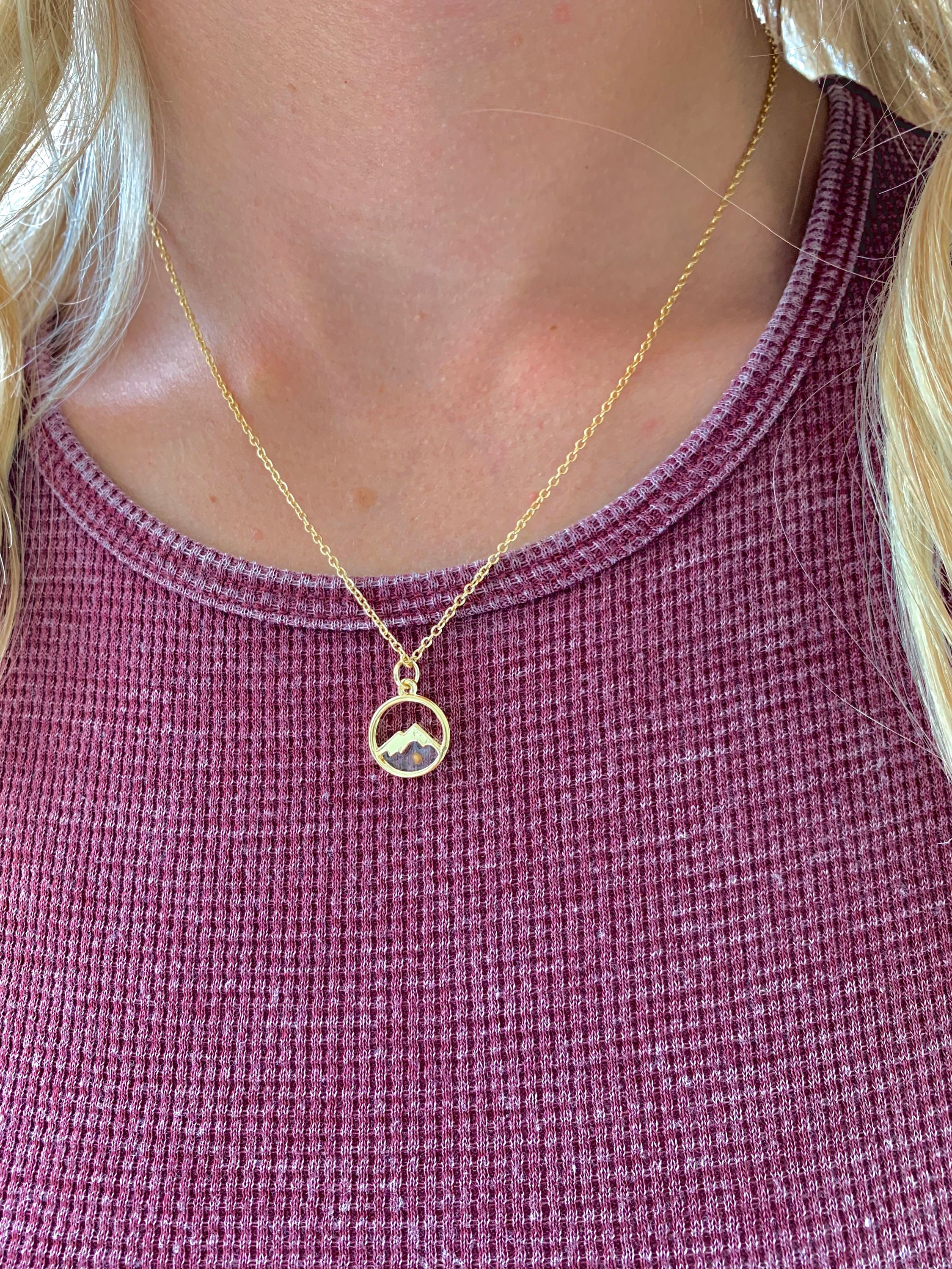 Collana in pelle con testa di toro e ciondolo a forma di capo indiano americano, ciondolo magico a forma di capo indiano, gioielli nativi americani, regalo con ciondolo, regalo unisex - Italia