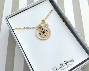 Gold  or Silver Compass Necklace with Pearl, Dainty Small  compass charm necklace, Graduation Jewelry Gift, Journey Travelers Necklace,
