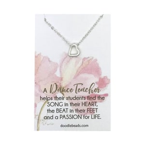 Cadeau pour professeur de danse, petit collier coeur à cadre flottant en or ou en argent avec carte et dans une boîte cadeau, cadeau de bijoux de remerciement pour professeur de danse