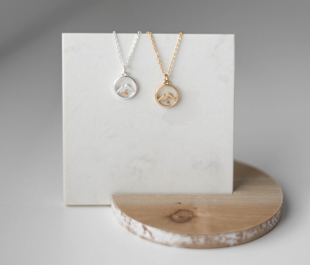 Collana Con Ciondolo Montagna In Oro - Gioiello In Acciaio Inossidabile Con Biglietto Per La Mamma, Ispirata Alla Fede Cristiana 'Muovi Montagne'