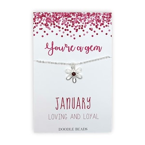 Collier de pierre de naissance de petite fille avec carte, bijoux de pierre de naissance de janvier, pierre de naissance de grenat, cadeau pour le cadeau souvenir d'anniversaire de fille pour la nièce