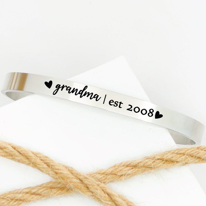 Grandma Elongated Crystal Stretch Bracelet main image 0