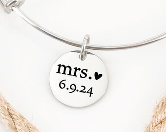 Personalized Bride Gift With Date  Wedding Bangle Jewelry Gift Wed Party Gift For Gift Personalized Personalized Bracelet Bridal Party Metal
