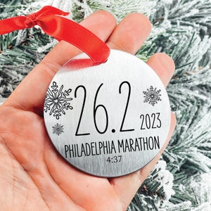 Marathon Ornament Personalisierte 26,2 Ornament Weihnachten 2023 Geschenk Marathon Weihnachten Ornament Geschenk Laufende Weihnachtsdekoration für Marathon Bild 8