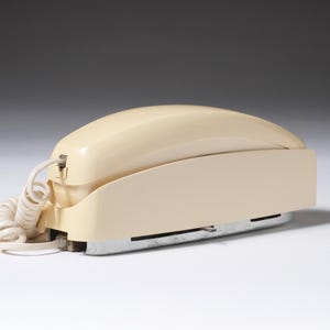 Cream/Ivory Bell System Trimline Phone by Western Electric