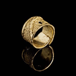 18K Brisa onregelmatige ring, unieke gouden ring, verstelbare artistieke gouden band, handgemaakte sieraden, moderne gouden ring voor vrouwen, Moederdagcadeau