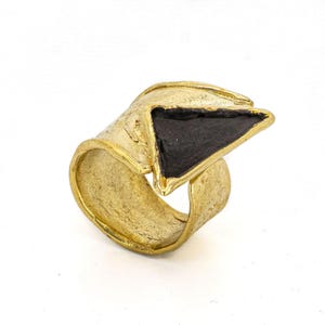 Golden Triangle Ring, Geometric Adjustable Ring, 18K Gold Minimalist Ring, Handmade Dainty Ring, Adjustable Triangle Band, Gift for Her