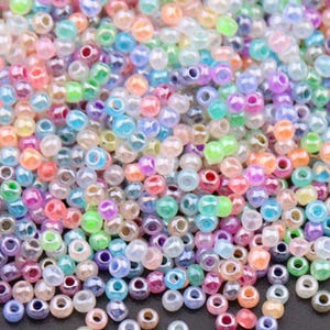 800 pezzi di piccole perline distanziatrici in vetro rotonde da 2 mm, lotto all'ingrosso per la creazione di gioielli, perline fai da te e artigianato.