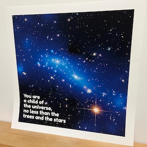 Kind des Universums - limitierte Auflage, Fine Art Giclee, Weltraumdruck