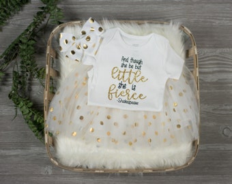 Babyromper She Is Fierce - Shakespeare-outfit voor babymeisjes
