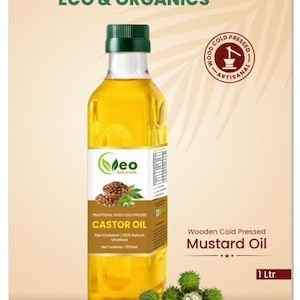 Puede incluir: Una botella de vidrio transparente de 1000 ml de aceite de ricino prensado en fr&iacute;o de madera con una etiqueta verde que dice "Vasantha Eco & Organics" y "Traditional Wood Cold Pressed Castor Oil". La botella est&aacute; sobre una superficie de madera con una planta verde en el fondo.