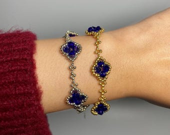 Sapphire Four Leaf Clover Beaded Bracelet, Gold Bracelet, Silver Bracelet, Jewellery, Gift for her, Beaded Jewellery, Blue Clover Bracelet