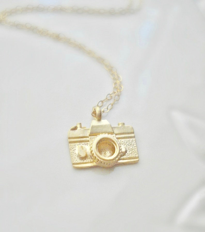 Little Camera Necklace In Gold Or Silver, Gift for Photographer Gold Camera Necklace Minimalist Modern 14K Gold Filled Necklace Gift For Her image 3