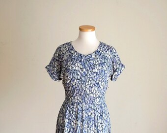 Vintage 1950s Blue & White Abstract Circles Rayon Jersey Dress