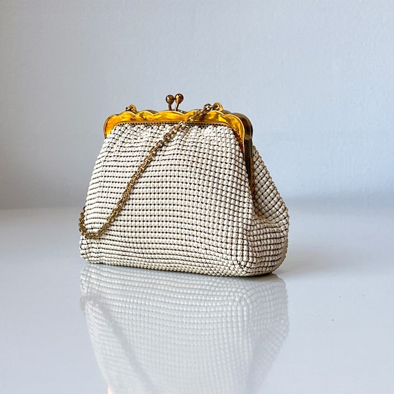 Vintage Whiting and Davis Petite Ivory Mesh Handba