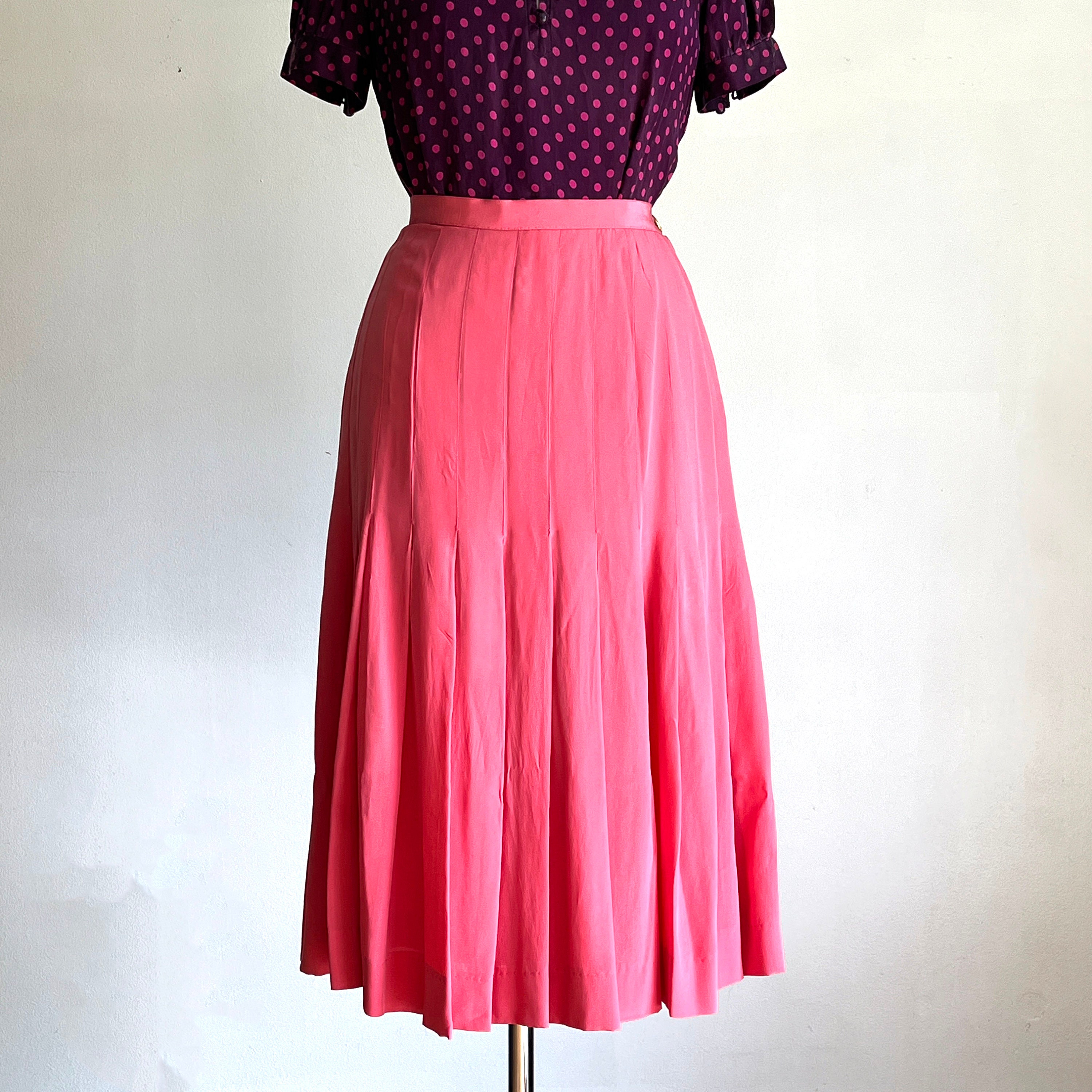 Chanel PARIS bubblegum pink silk skirt / preppy / posh / designer / 00s /  90s / Y2K