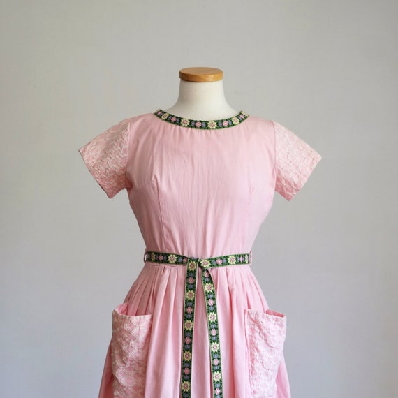 Vintage 1950s Pink Embroidered Cotton Fit & Flare… - image 3