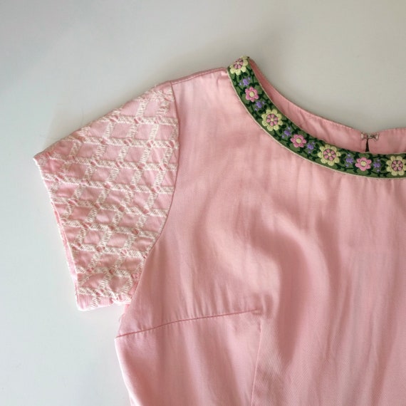 Vintage 1950s Pink Embroidered Cotton Fit & Flare… - image 2